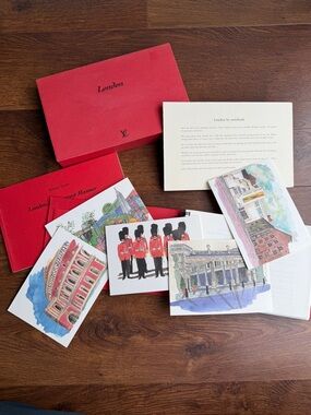London Illustrated Stationery Set - Red Box with Landmark Cards